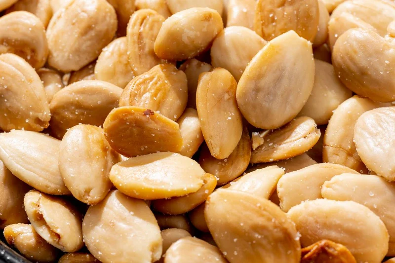 Mandorla salata