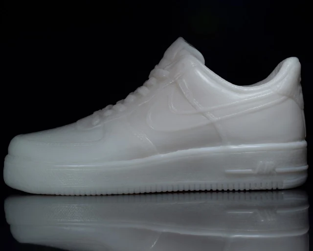 Sneaker. Scarpa Nike Air Force One Griffe di 13 oppure 18 cm. Stampo in silicone anche per Candele