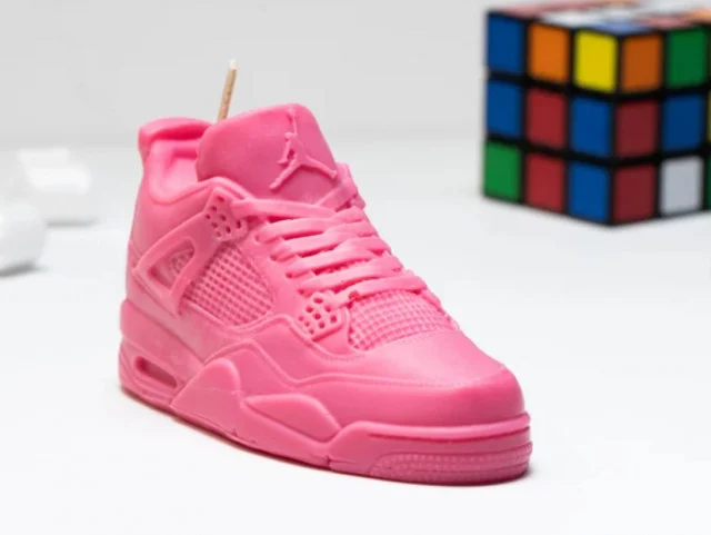 Scarpa Nike Air Jordan Retro 4 Sneaker. Stampo in silicone anche per Candele