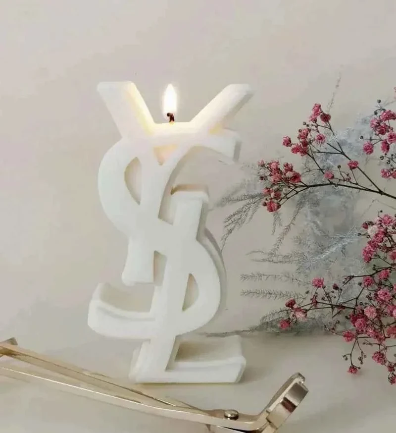 Grande Logo Griffe YSL. Stampo in silicone anche per Candele