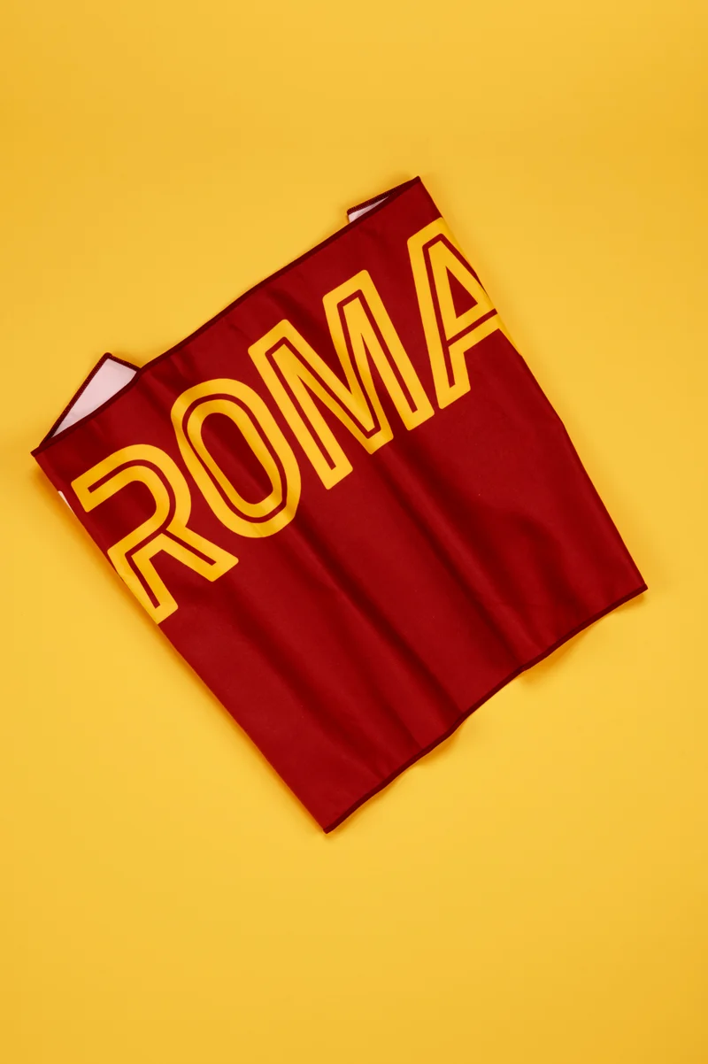 Telo del tifoso A. S. Roma Ufficiale ICAM con Praline di Cioccolato al Latte e Crema di Nocciola 80g