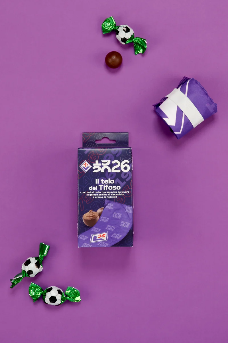 Telo del tifoso Fiorentina Ufficiale ICAM con Praline di Cioccolato al Latte e Crema di Nocciola 80g