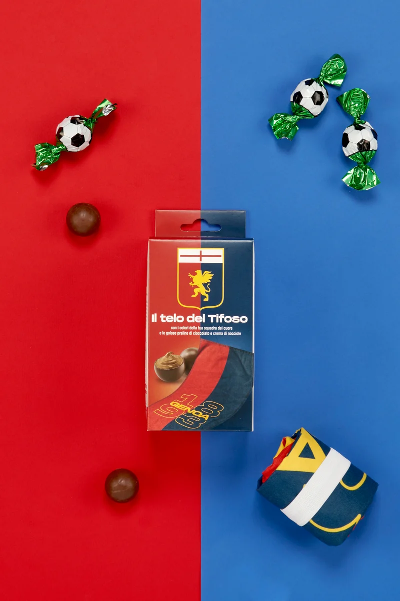 Telo del tifoso Genoa CFC Ufficiale ICAM con Praline di Cioccolato al Latte e Crema di Nocciola 80g