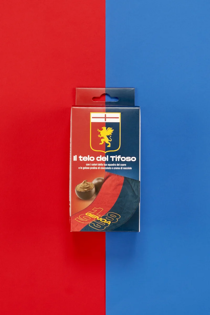 Telo del tifoso Genoa CFC Ufficiale ICAM con Praline di Cioccolato al Latte e Crema di Nocciola 80g