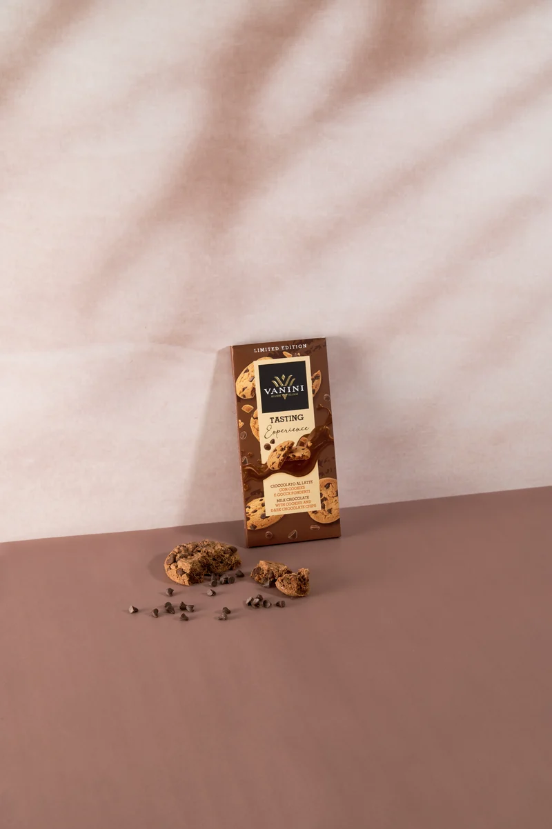 Tavoletta Vanini Limited Edition: Cioccolato al latte con cookies e gocce fondenti