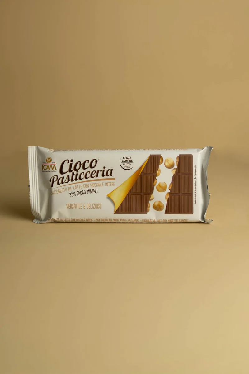 Tavoletta CiocoPasticceria Latte 32% con nocciole intere