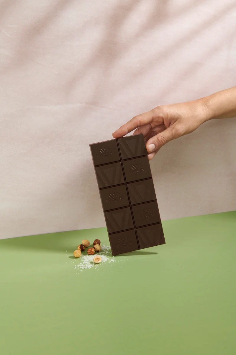 Tavoletta Vanini Monorigine Perù Fondente 62% con granella di nocciole, caramello e sale