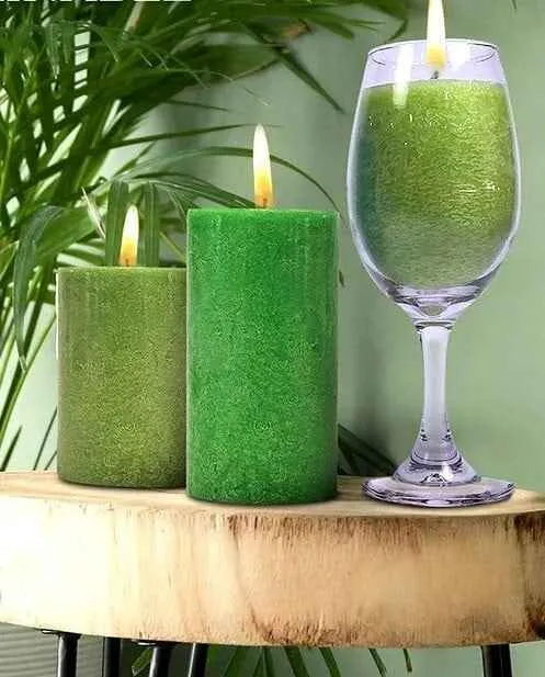 Cera di palma in scaglie per candele in contenitore