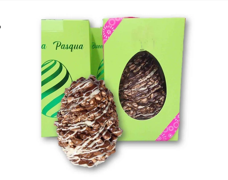 Uovo Fusion Nocciola e pistacchio farcito. By Chef Giovanni Pantaleo. 550 GRAMMI.