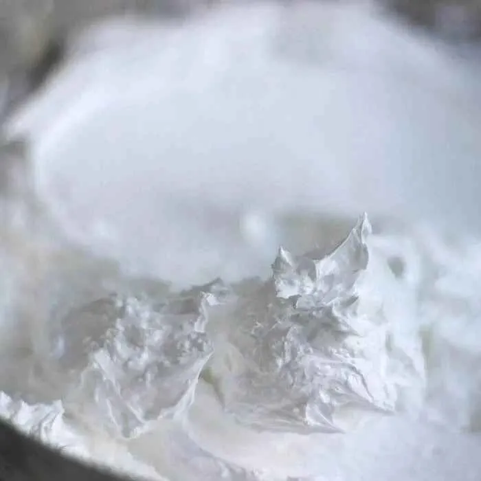 Schiuma Burro da bagno cosmetica. Melt and Pour Crystal OPC