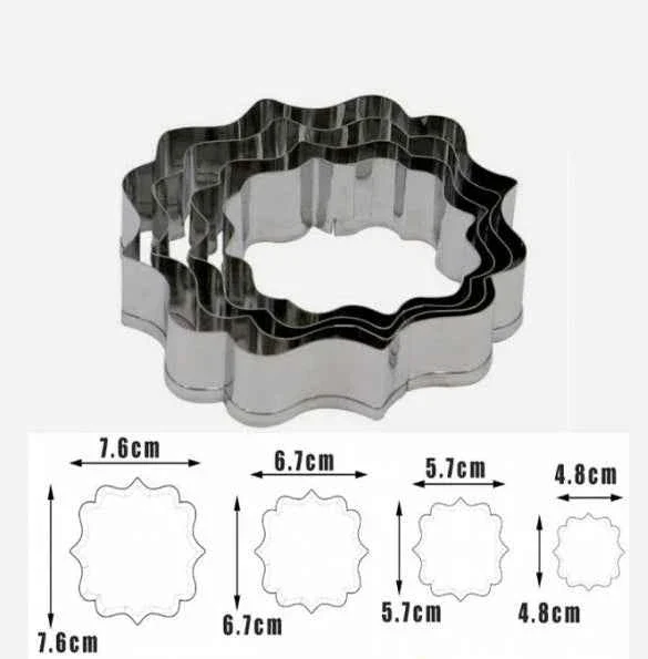 Set di 4 grandi Cornici decorative in metallo. Stampo Cutter Tagliapasta Cornice