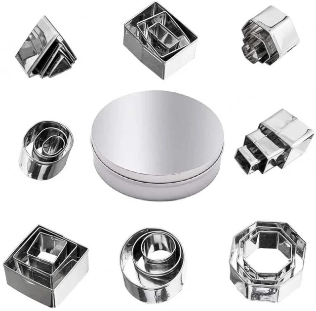 Set A di 24 Stampi Geometrici in metallo