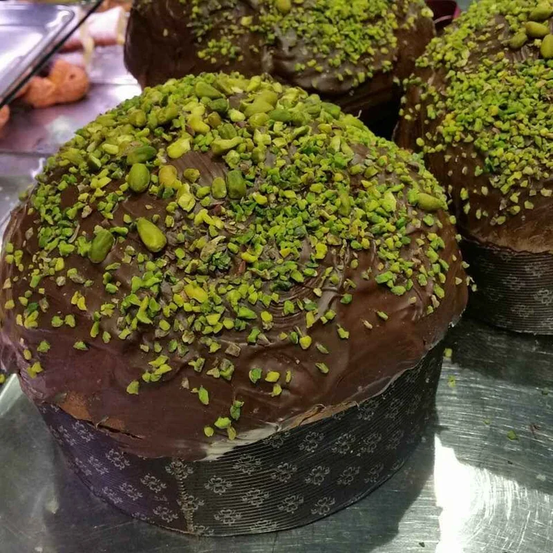 panettone artigianale pistscchio 1500 grammi, natale,dolce,cioccolato.