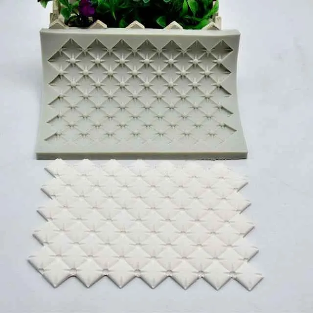 Trapunta incrociata. Stampo in silicone effetto Diamante.