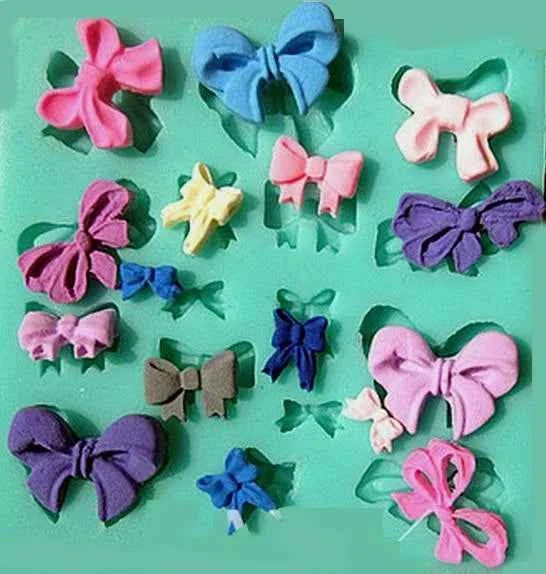 Fiocchi e Papillon. Stampo in Silicone con 16 Fiocchi
