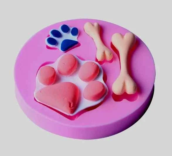 Zampa e Osso Cane in 3/D. Stampo in Silicone