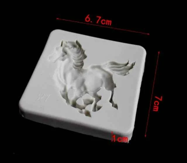 Cavallo al galoppo. Stampo in silicone