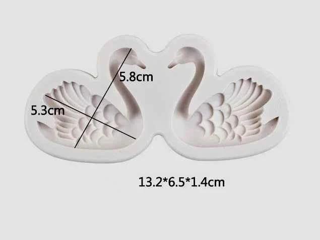 Coppia di Cigni innamorati. Mare. Stampo silicone