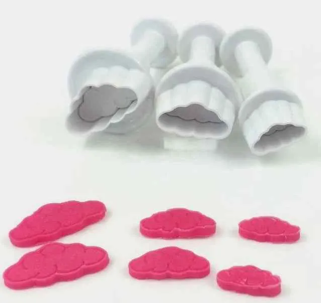 Nuvole bellissime. Set di 3 mini stampi ad espulsione. Originale Dekofee.