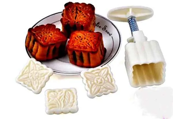 Mooncake. Set di 4 Stampi espulsione per biscotti