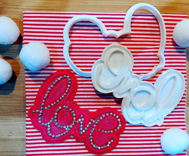 Love. Stampo tagliapasta con Cutter in plastica