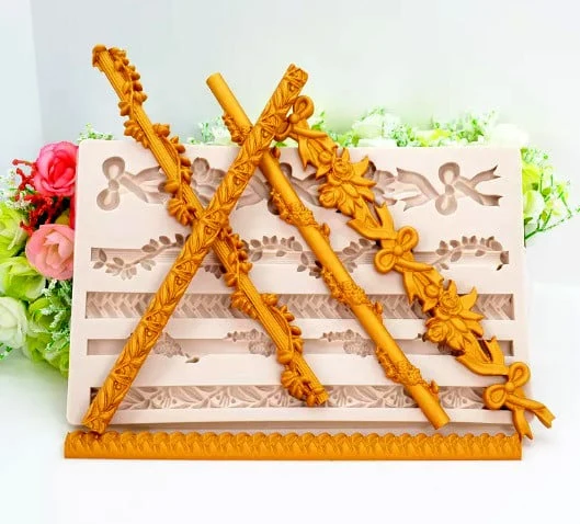 Splendido Bordo in 5 decorazioni Floreale. Grande stampo in silicone