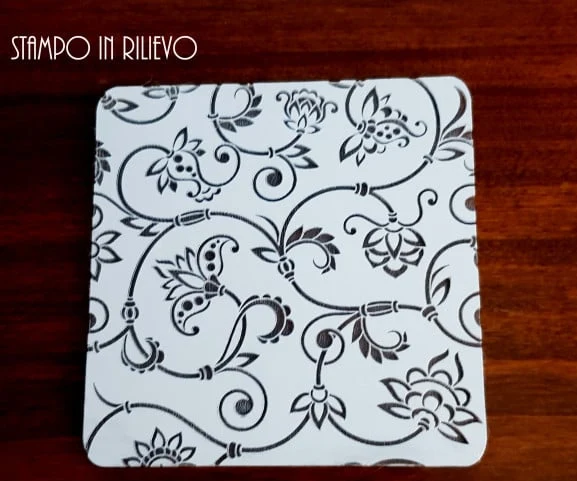 Decorazioni Floreali. Stampo in Rilievo di 10 x 10 cm F-P5