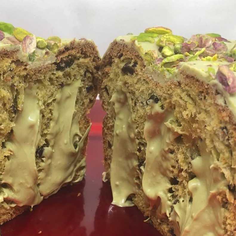 MAXI Panettone siciliano al Pistacchio da 3KG – artigianale a lievitazione naturale (già farcito)