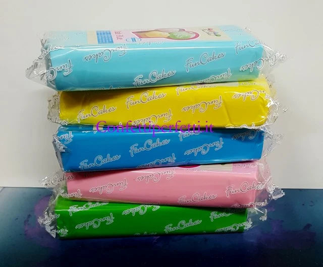 1 Kg celeste baby blue. Pasta di zucchero.sea blue. FunCakes