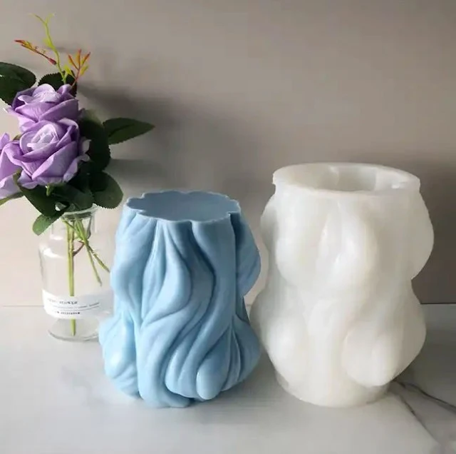 Alta Colonna di Arte Astratta e con Onde ondulate di 17.5 cm. Stampo Geometrico anche per Candele