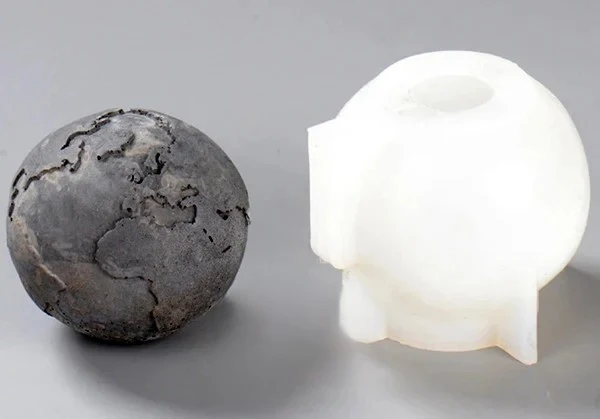 Globo Terra 3/D nello Spazio con tutti i continenti. Stampo in silicone anche per Candele