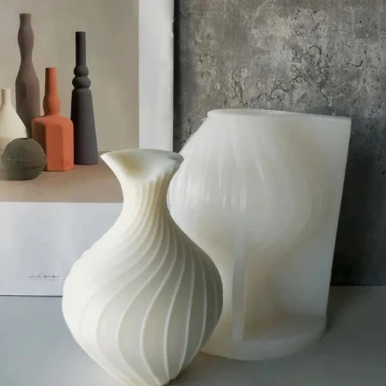 Grande Vaso a Spirale di 14 x 10 cm. Grande Stampo in silicone anche per Candele