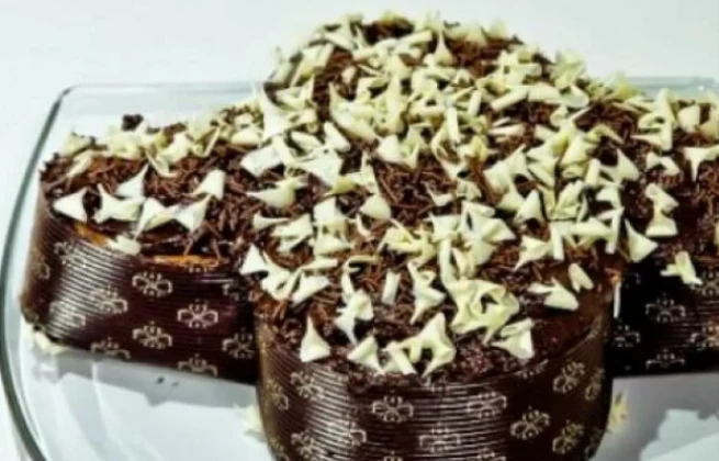colomba di Pasqua artigianale vari gusti, dolce, tradizionale,glassa, World products shop.