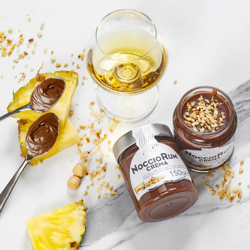 Nocciorum - Crema Spalmabile con rhum e granella di nocciole - 150 gr