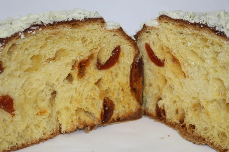 Colomba Albicocche e Cioccolato Bianco