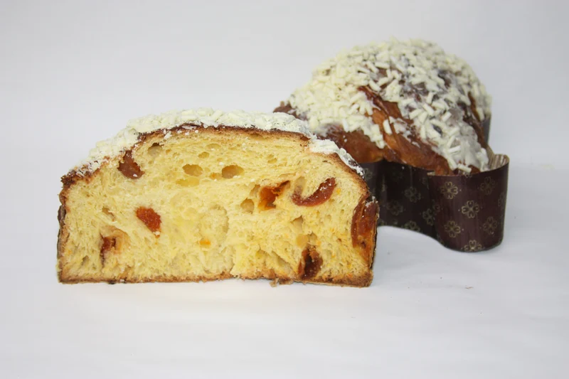 Colomba Albicocche e Cioccolato Bianco
