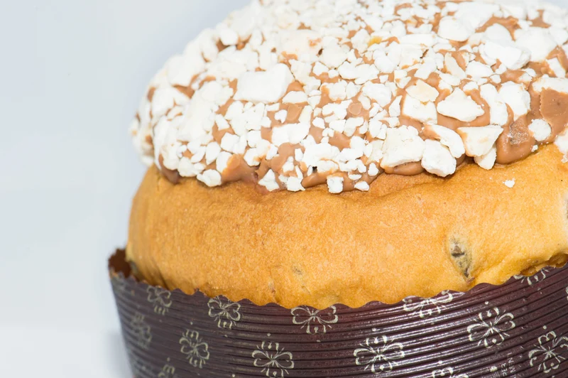 Panettone con Marrons Glacés farcito con crema di marroni