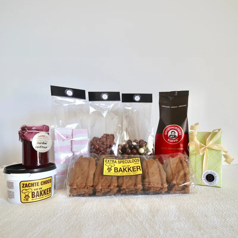 Geschenkbox met lekkernijen (large)
