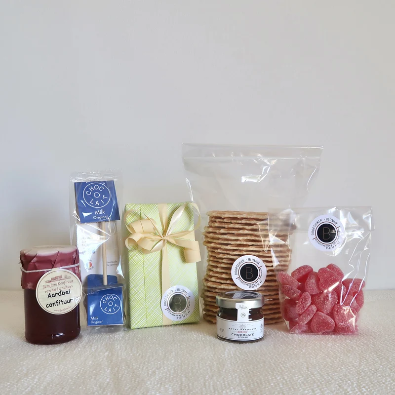 Geschenkbox met lekkernijen (medium)