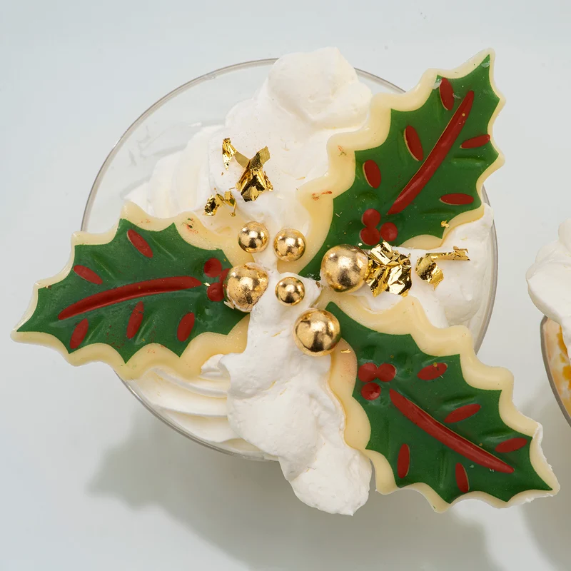 DECORACION CHOCOLATE BLANCO HOJA DE ACEBO NAVIDAD 90UDS
