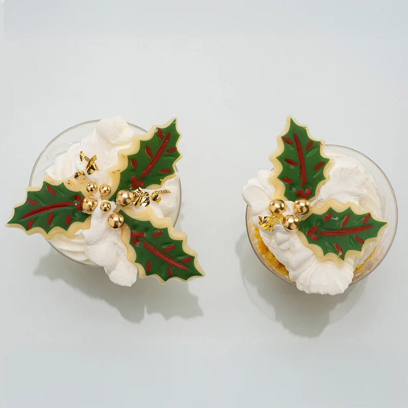 DECORACION CHOCOLATE BLANCO HOJA DE ACEBO NAVIDAD 90UDS