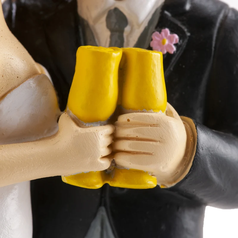 PAREJA DE BODA CON COPA Y BESO 16CM