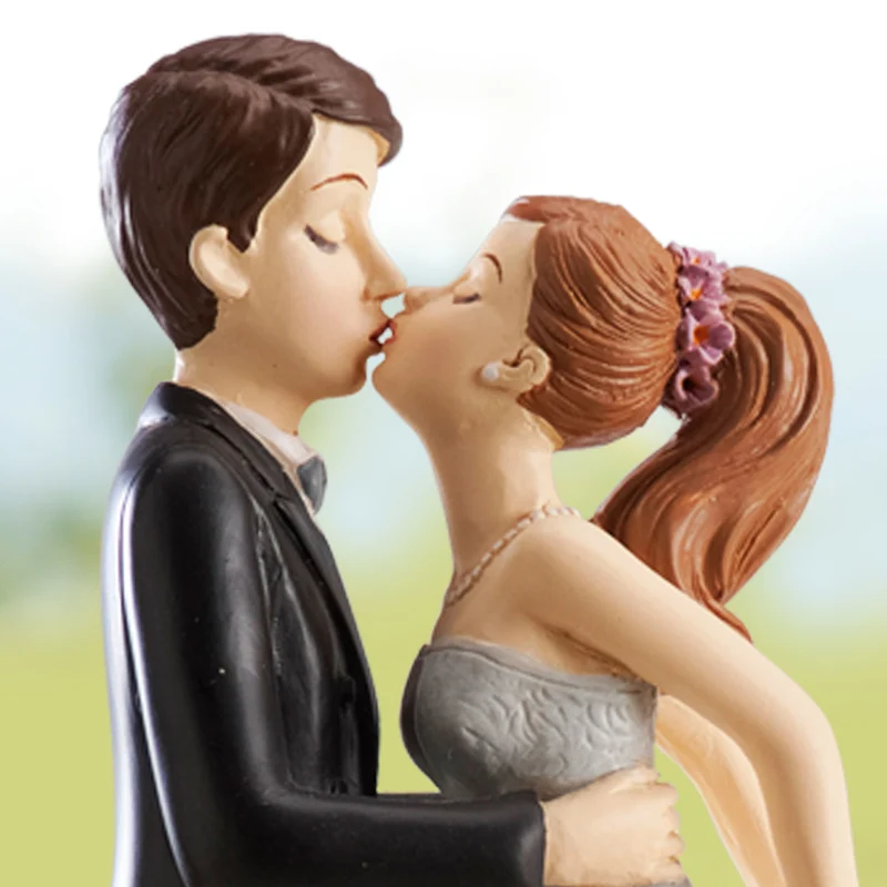 PAREJA DE BODA "BESO" 16 CM