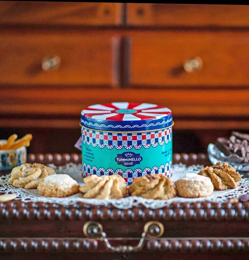 Tumminello Latta Cariddi con Dolci alle Mandorle
