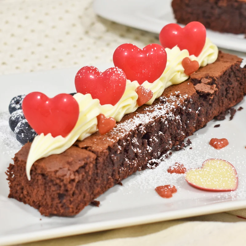 CORAZONES ROJOS 2D CHOCOLATE BLANCO 30X27MM
