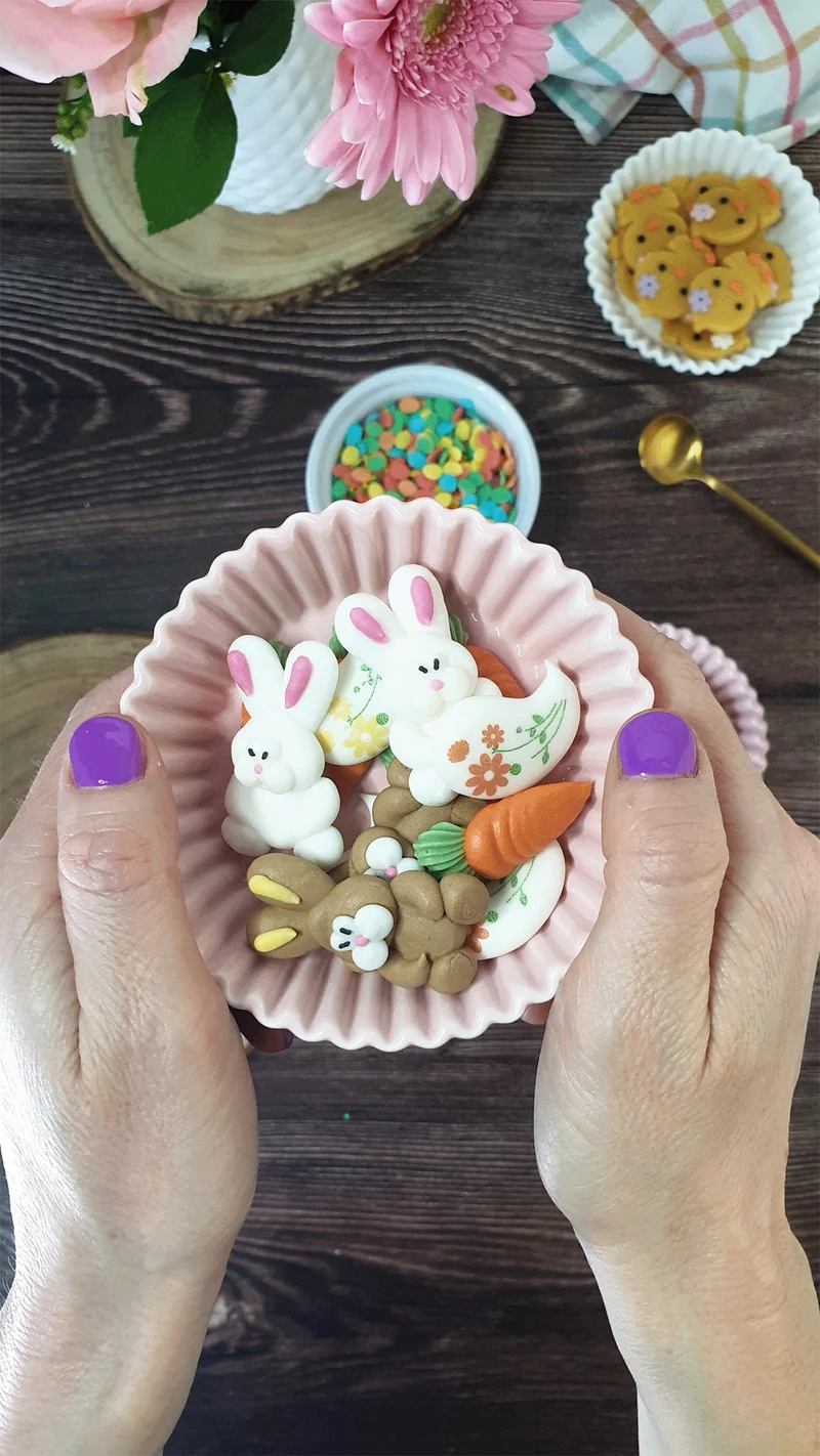 DECORACIÓN AZÚCAR CONEJITOS, ZANAHORIAS Y FLORES DE PASCUA