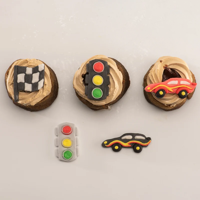 DECORACIÓN AZÚCAR COCHES CARRERA 6 DISEÑOS 48 UDS