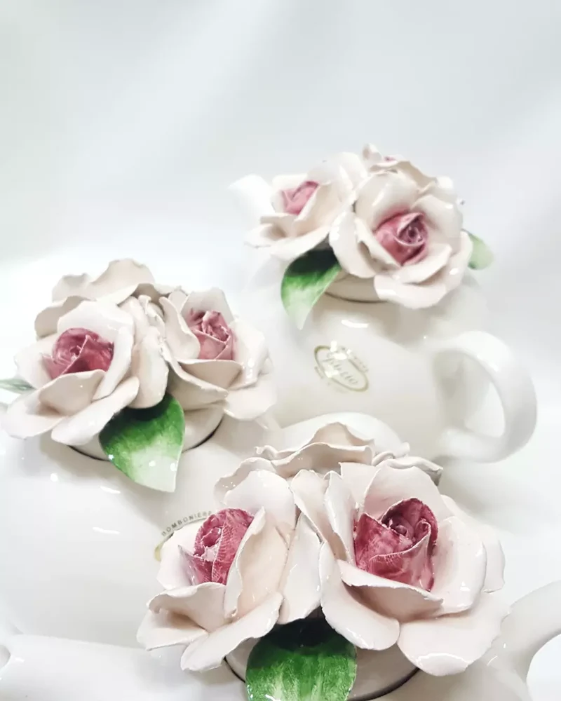 Teiera con fiori
