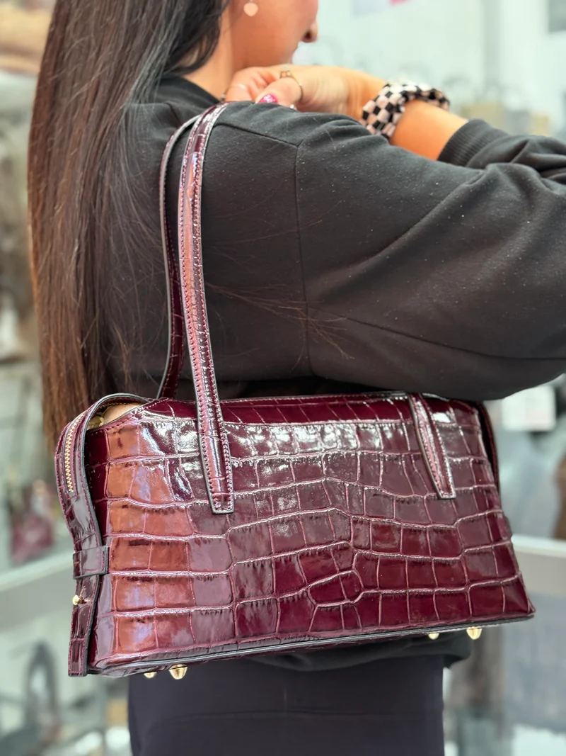 Modello charlotte