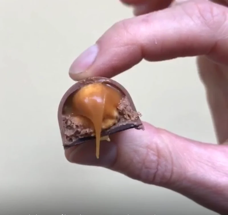 Snack caramello, nocciole & gianduia croccante (vegano)